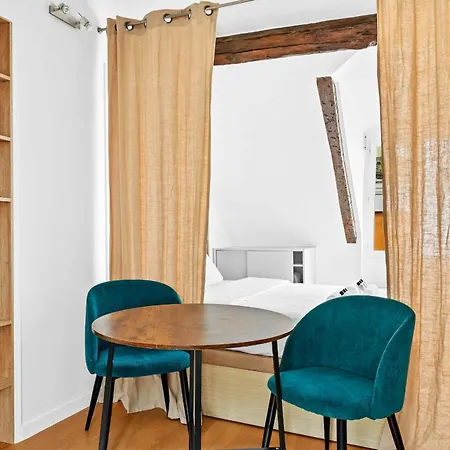 Avec Vue Extraordinaire - Marais Apartman *